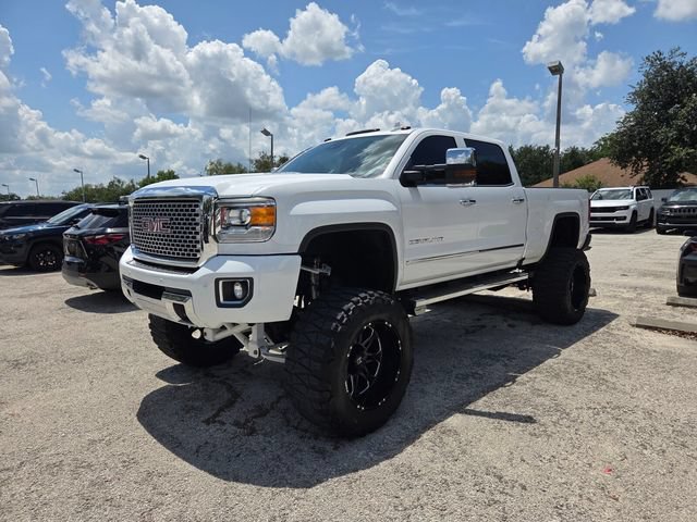 Used 2016 GMC Sierra 2500 Denali w/ Duramax Plus Package AWD/4WD image 3