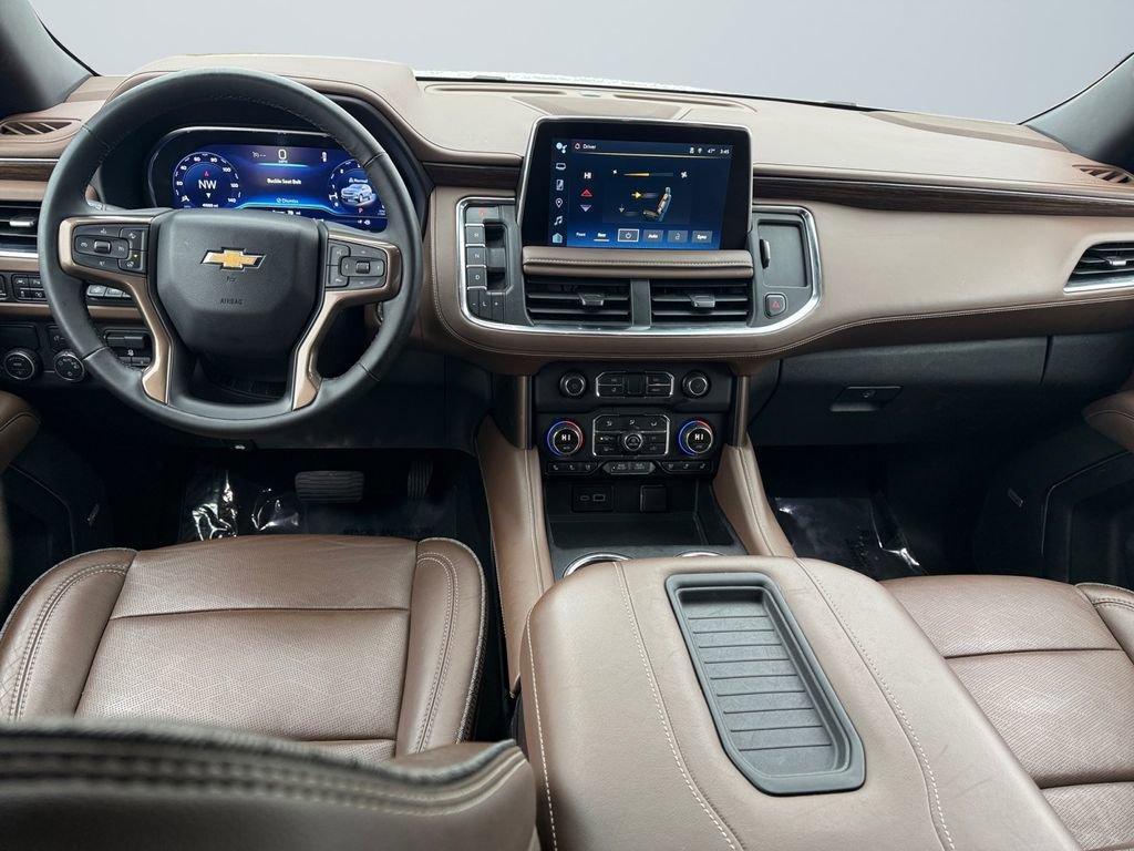 Used 2023 Chevrolet Suburban High Country image 10