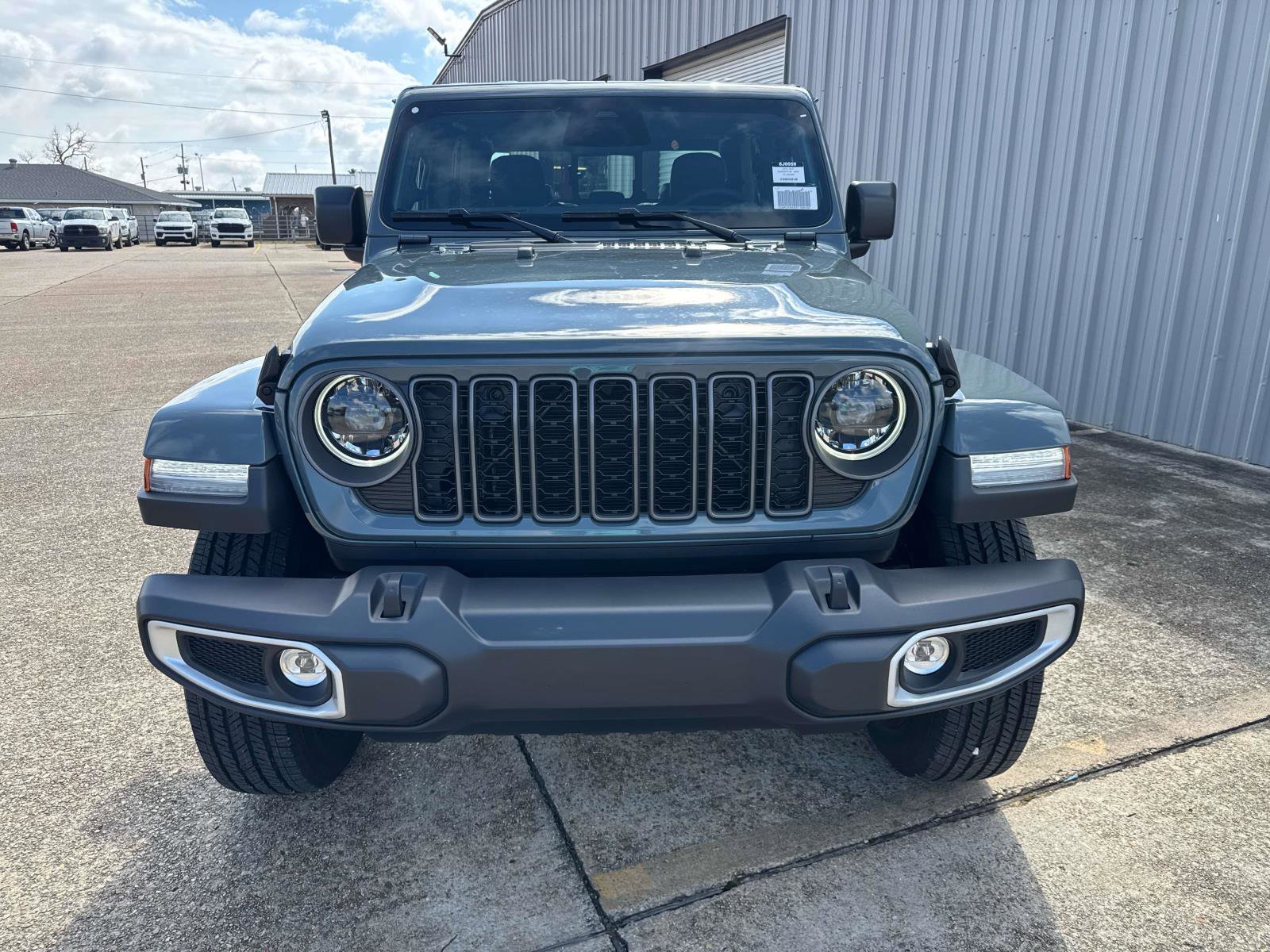 New 2026 Jeep Gladiator Sport AWD/4WD image 2