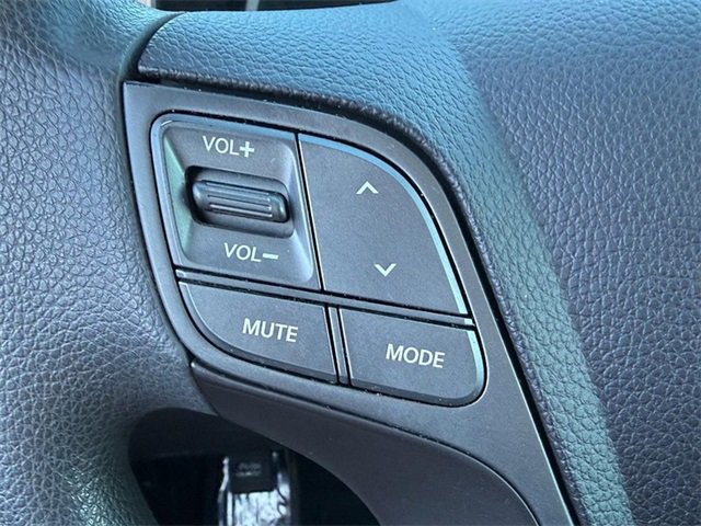 Used 2017 Hyundai Santa Fe SE image 17