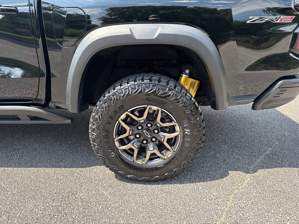 Used 2024 Chevrolet Colorado ZR2 AWD/4WD image 20