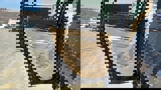 Certified 2024 Jeep Grand Cherokee Limited w/ Luxury Tech Group II image 26