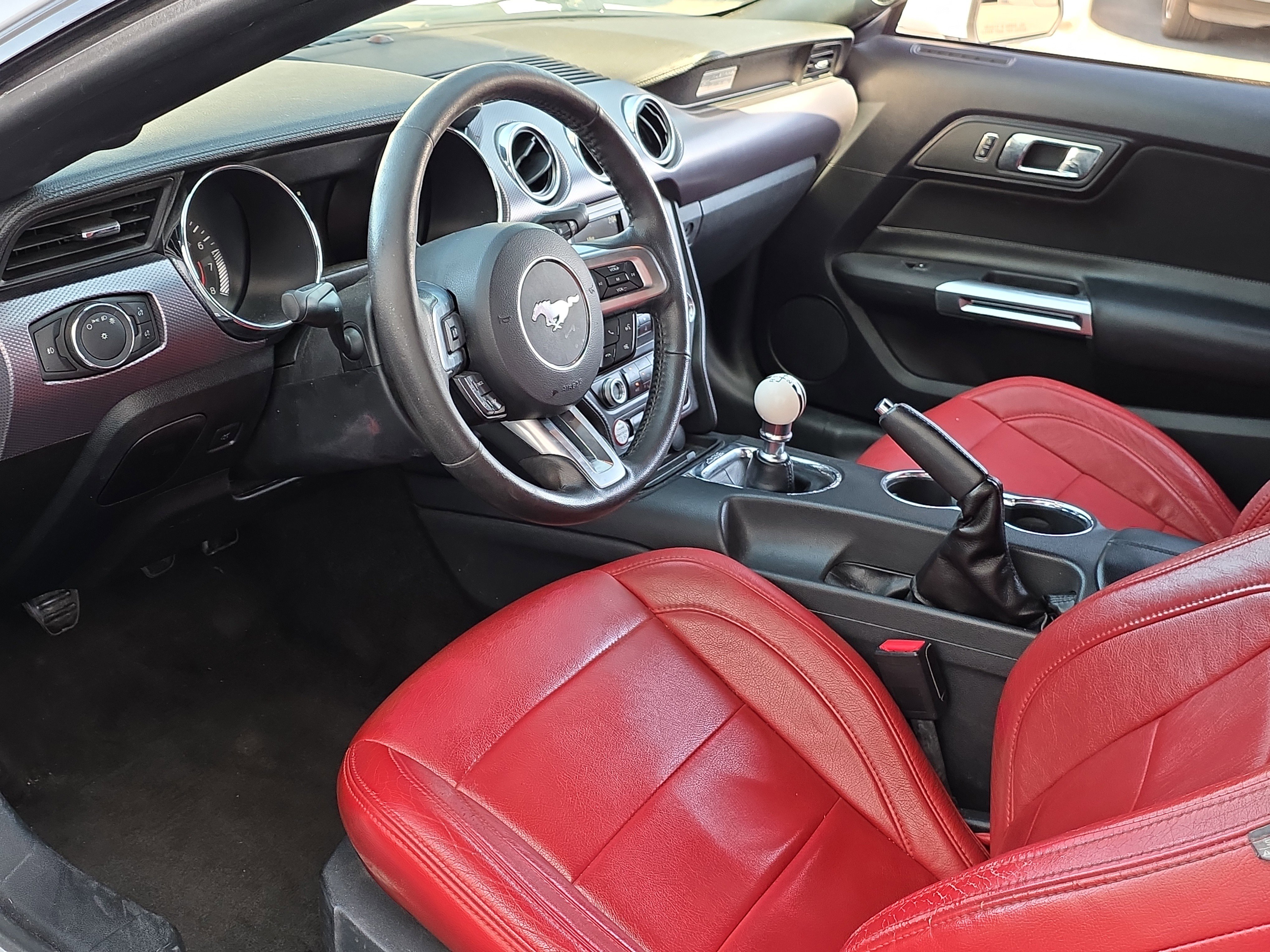 Used 2015 Ford Mustang GT image 11