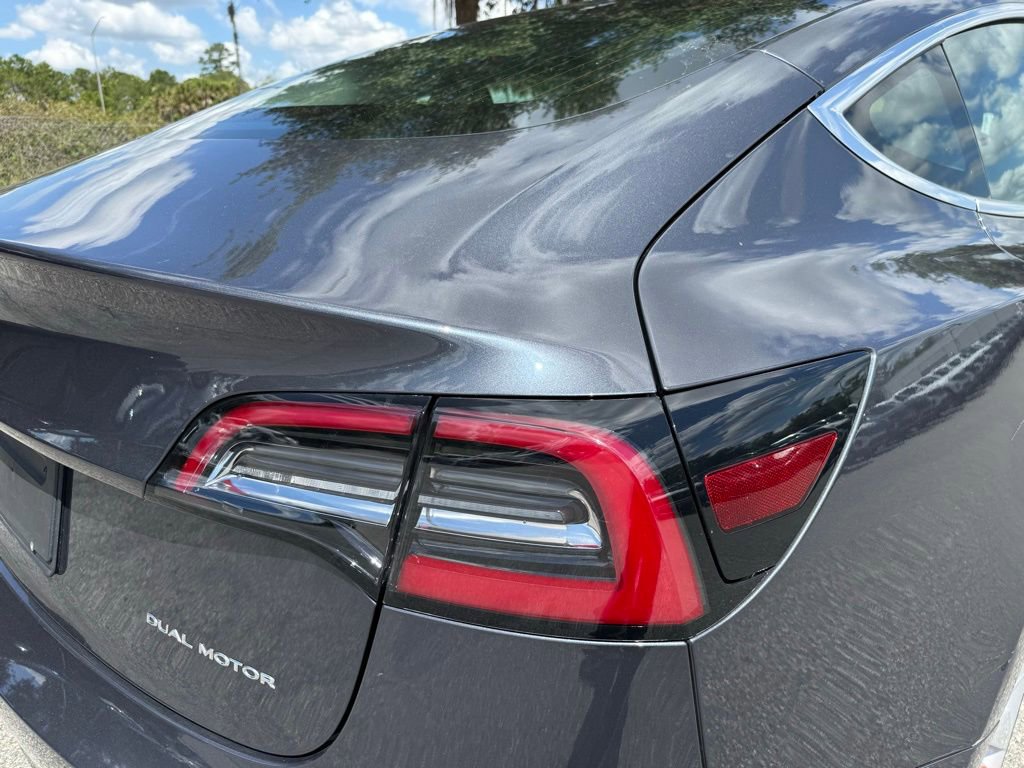 Used 2019 Tesla Model 3 Long Range image 11