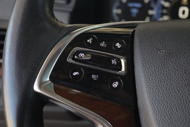 Used 2015 Cadillac Escalade Premium image 12