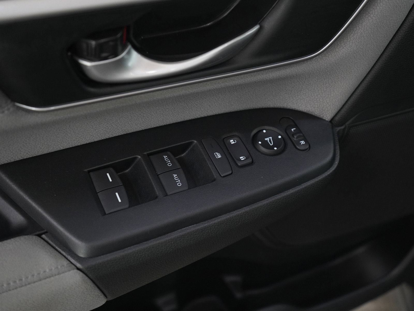 Used 2022 Honda CR-V EX image 18