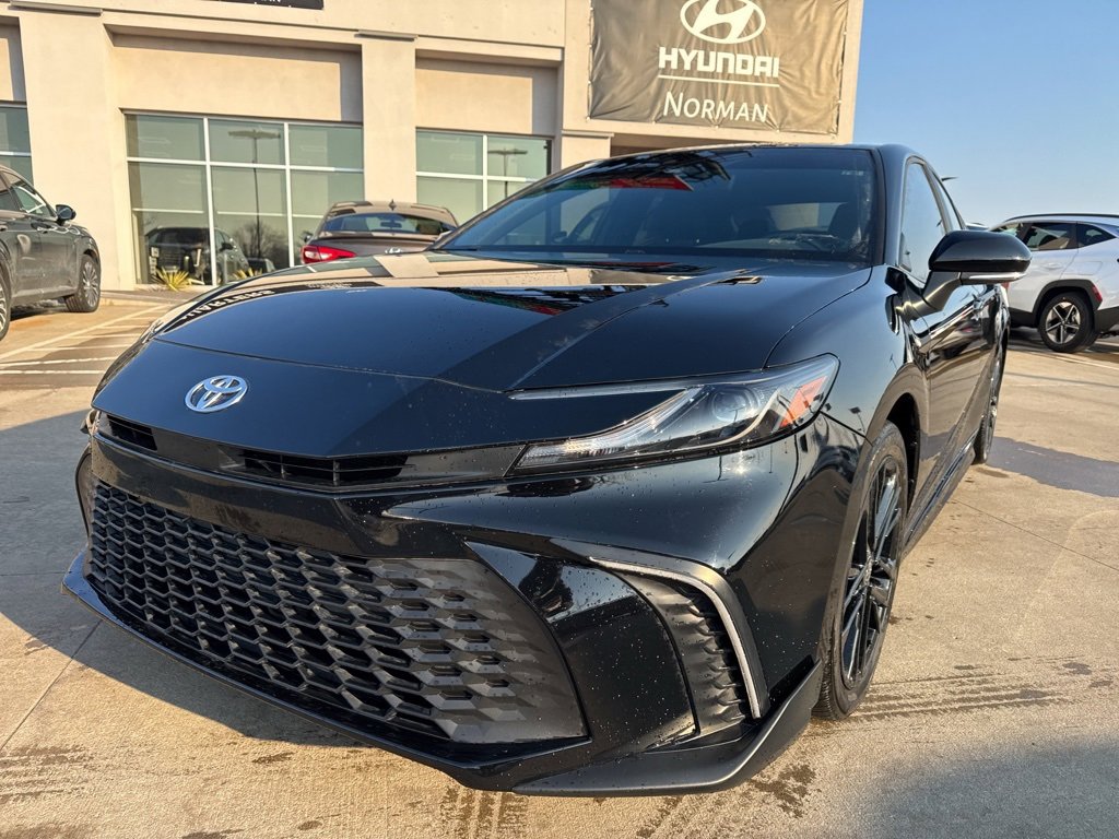 Used 2025 Toyota Camry SE