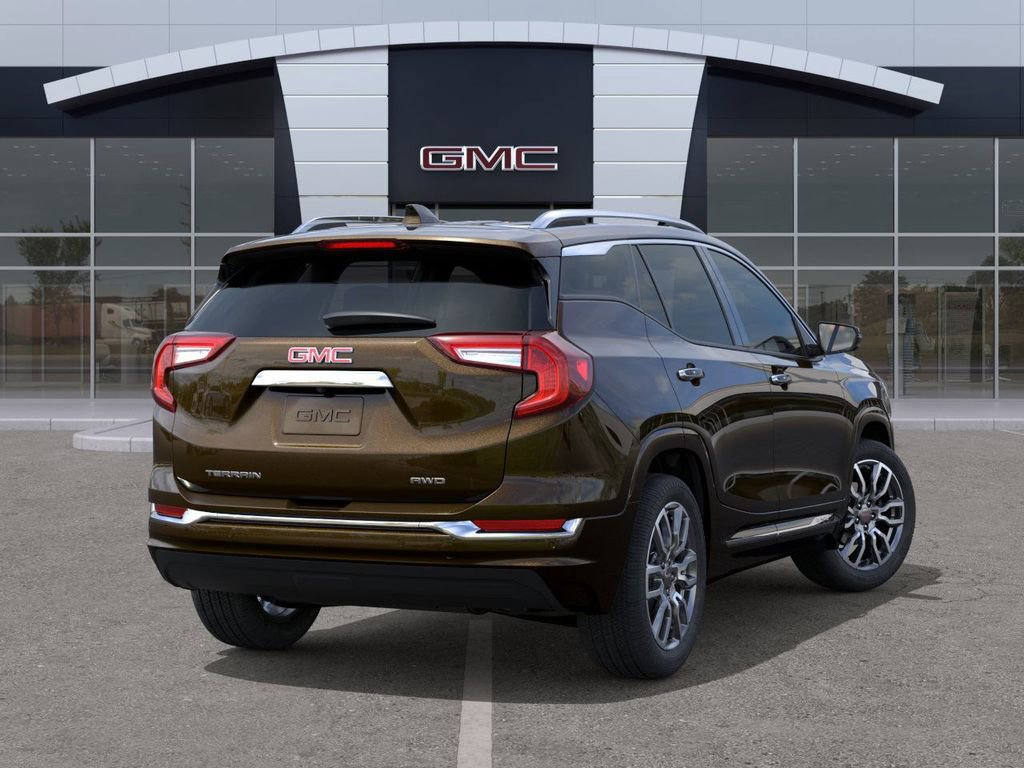 Used 2024 GMC Terrain Denali w/ Denali Premium Package image 4