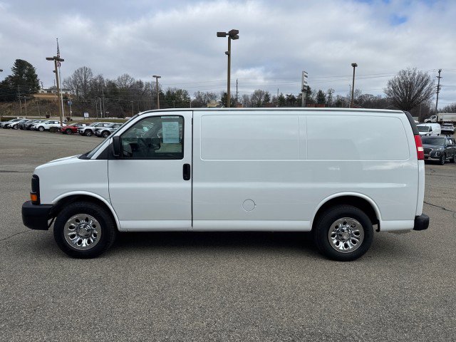 Used 2013 Chevrolet Express 1500 image 2