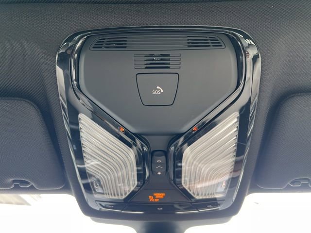 Used 2018 BMW M550i xDrive image 36