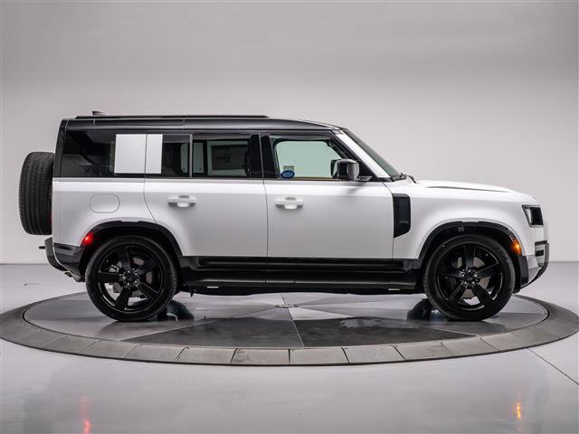 New 2026 Land Rover Defender 110 X-Dynamic SE AWD/4WD image 6