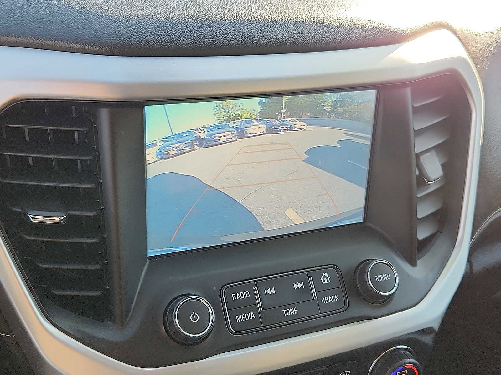 Used 2019 GMC Acadia SLT w/ LPO, Floor Liner Package AWD/4WD image 17