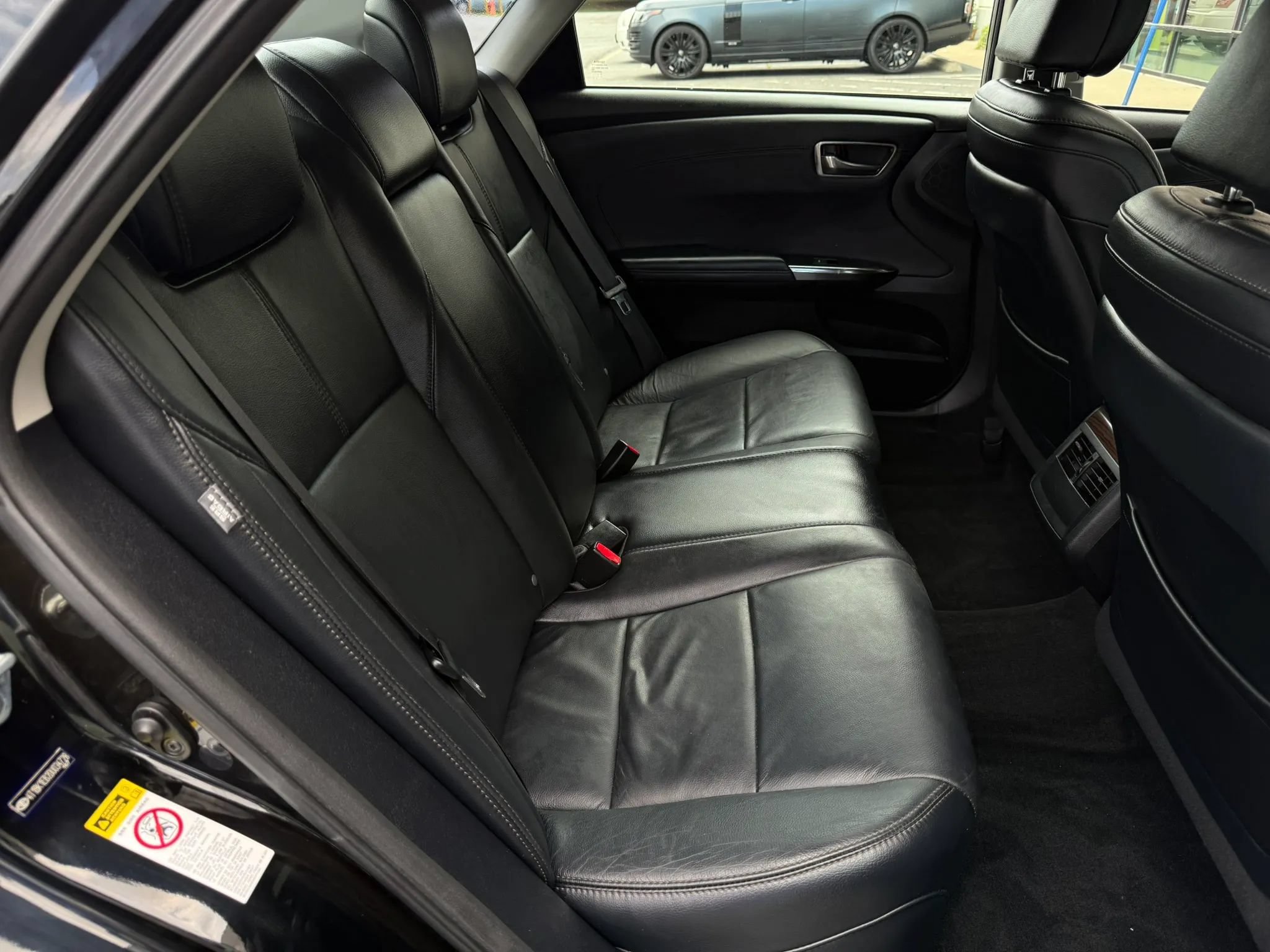 Used 2013 Toyota Avalon XLE Touring FWD image 24