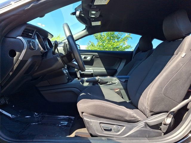 Used 2018 Ford Mustang GT w/ Black Accent Package RWD image 13