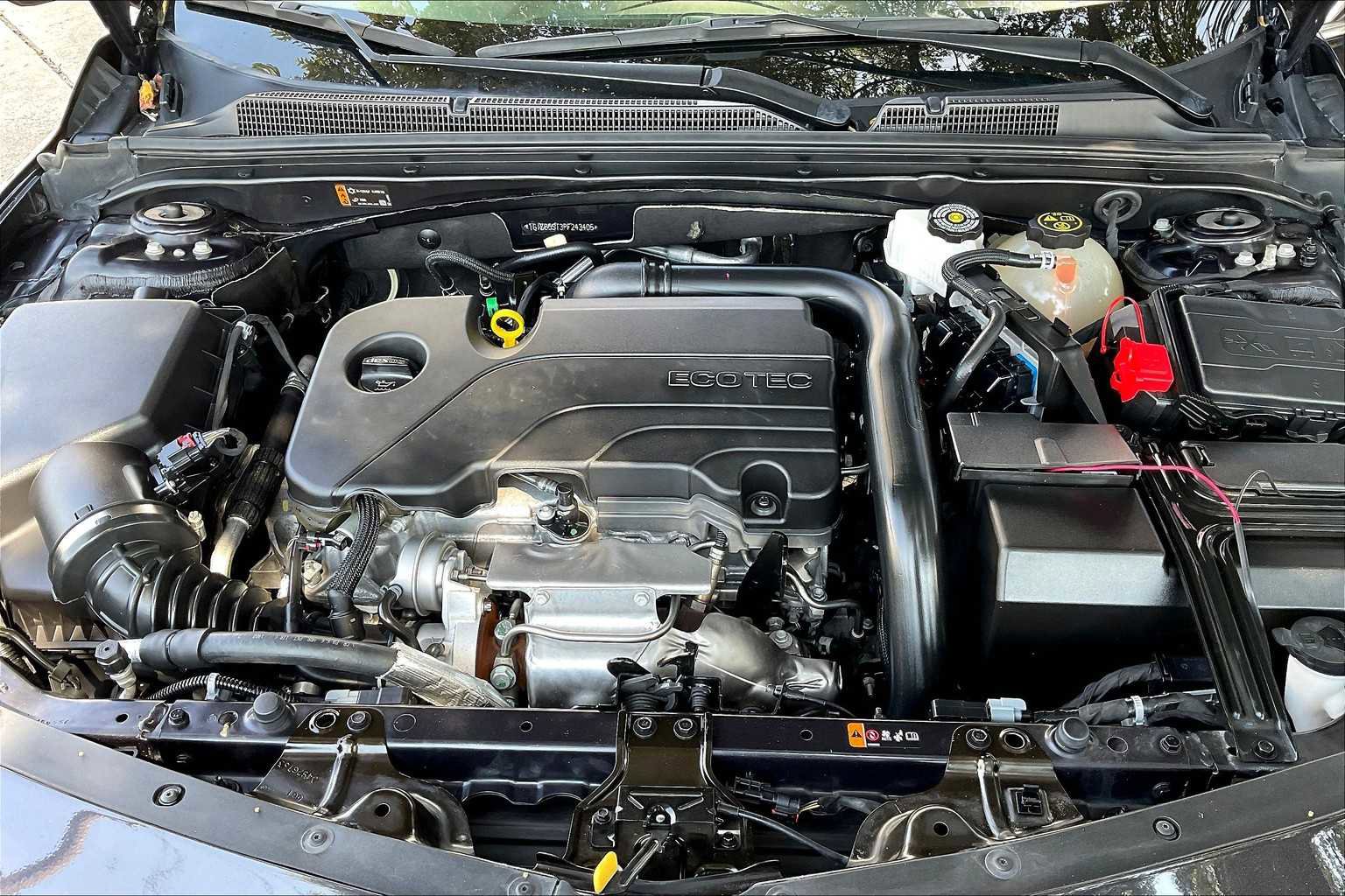 Used 2023 Chevrolet Malibu LS image 30