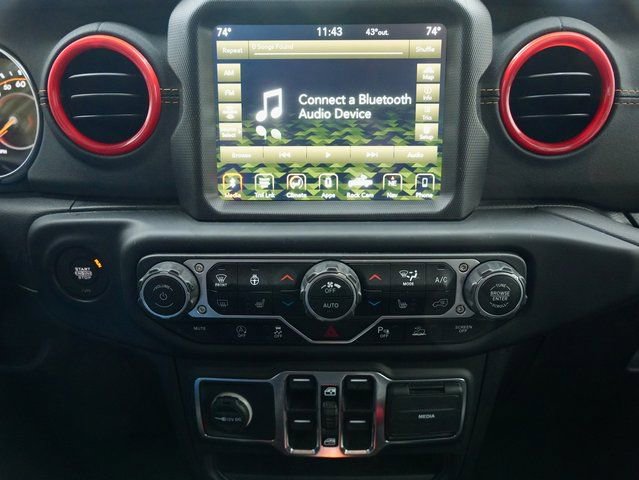 Used 2021 Jeep Gladiator Overland image 19