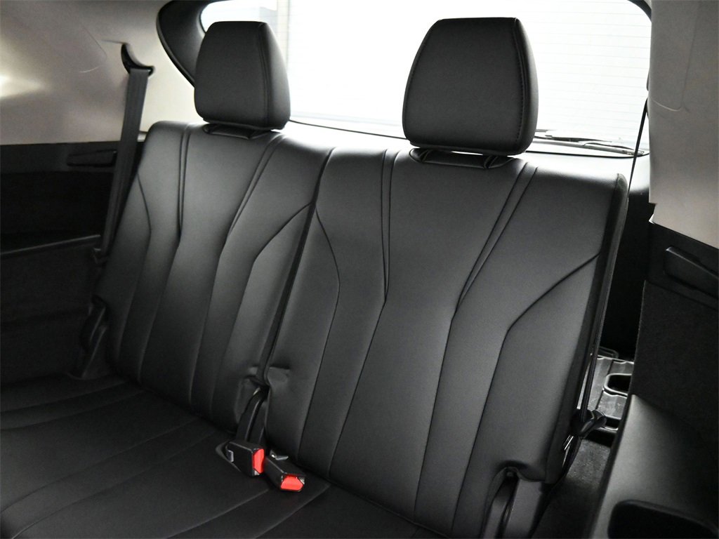 Used 2023 Acura MDX SH-AWD image 22