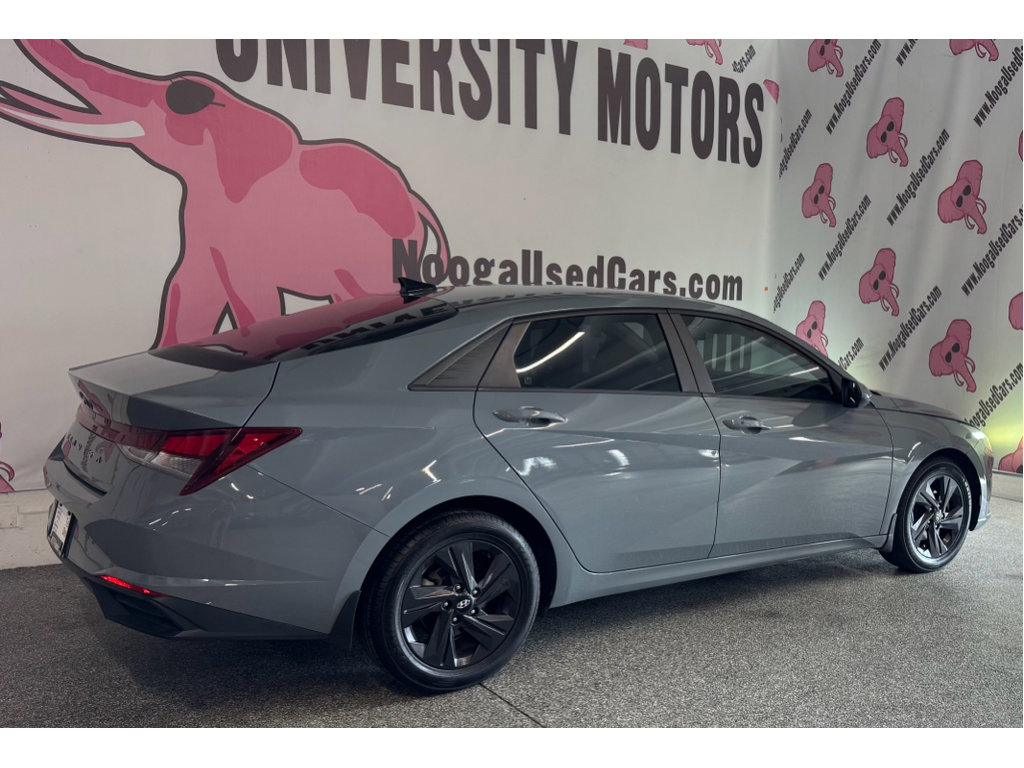 Used 2022 Hyundai Elantra SEL FWD image 10