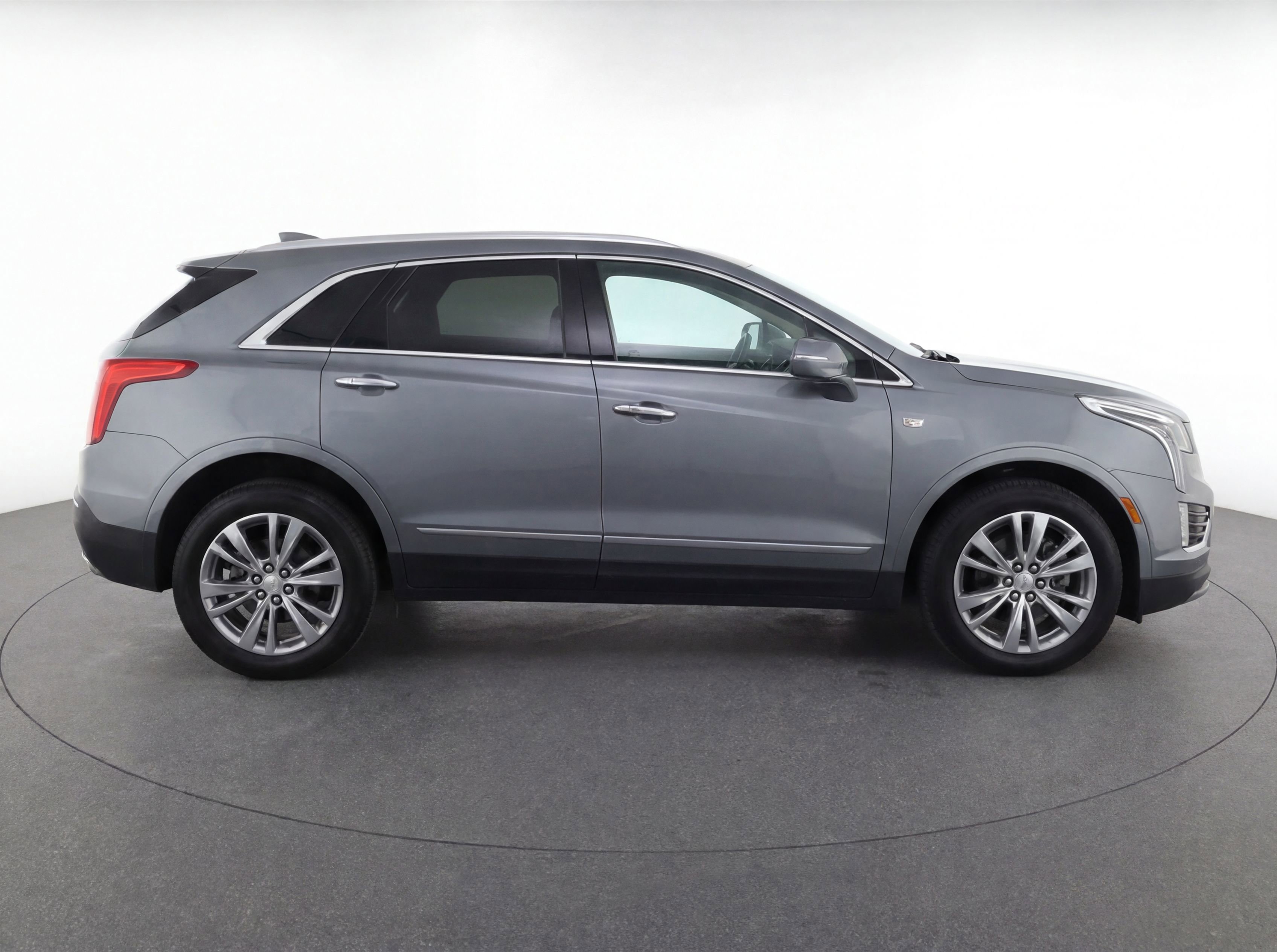 Used 2024 Cadillac XT5 Premium Luxury FWD image 8