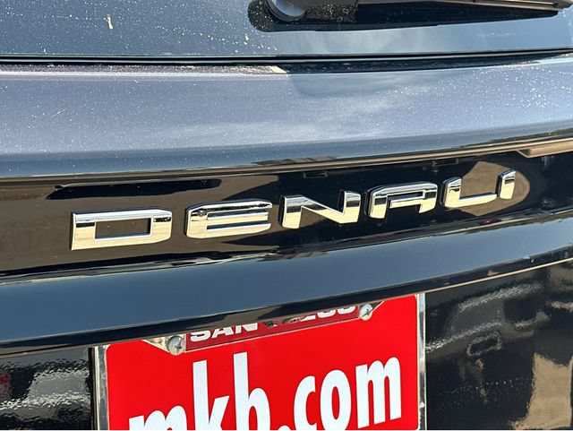 New 2026 GMC Acadia Denali Ultimate w/ LPO, Floor Liner Package AWD/4WD image 15
