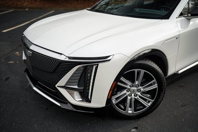 Used 2024 Cadillac Lyriq Tech image 2