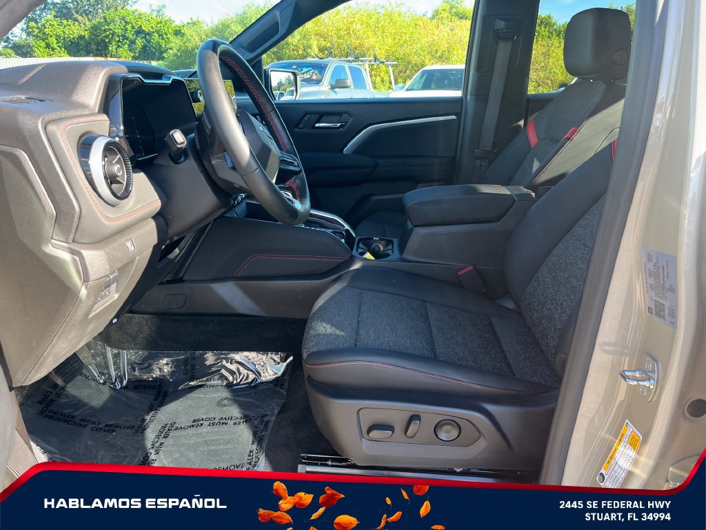 Used 2023 Chevrolet Colorado Z71 w/ Z71 Convenience Package 2 AWD/4WD image 9