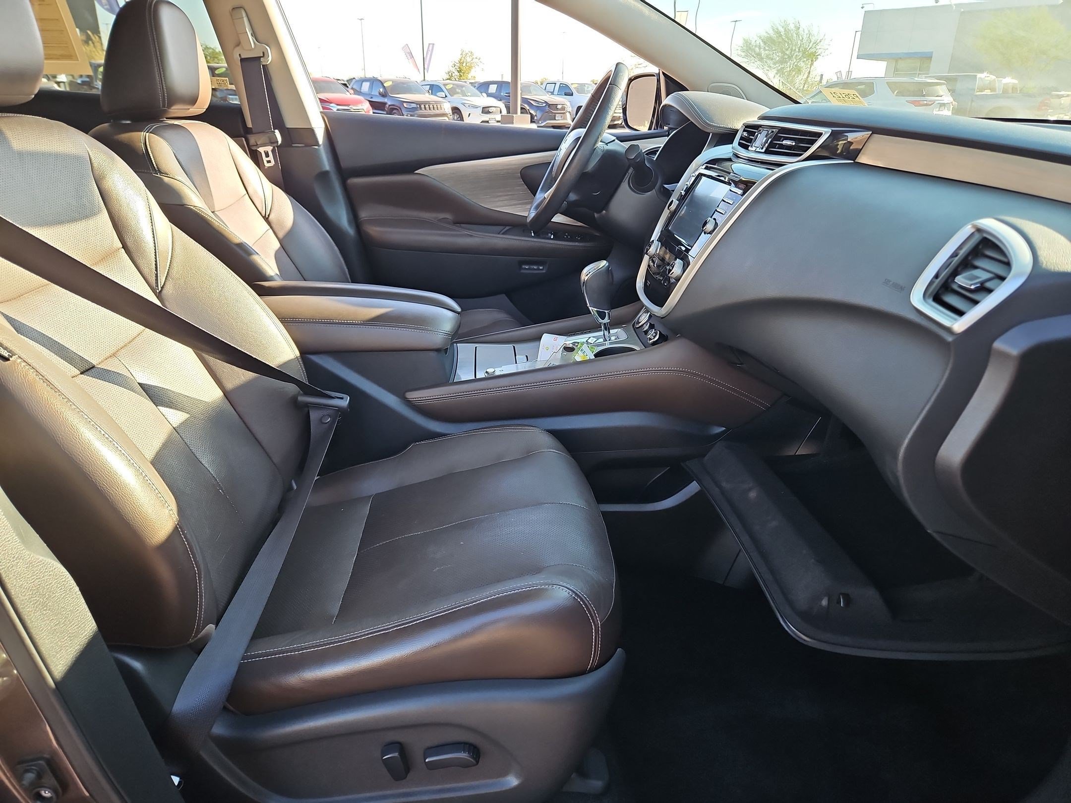 Used 2015 Nissan Murano Platinum w/ Platinum Technology Package FWD image 31