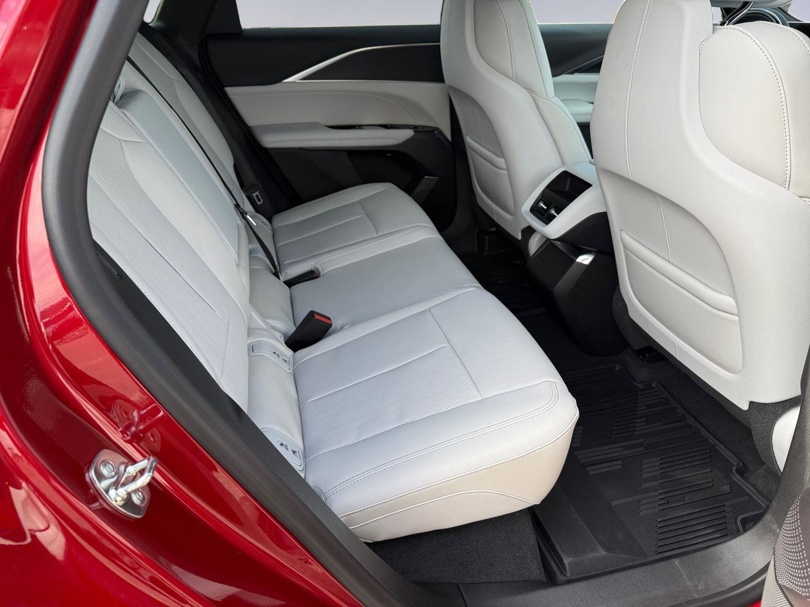 New 2026 Cadillac Lyriq Luxury image 12