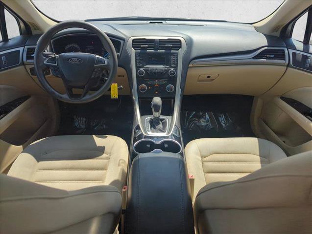 Used 2015 Ford Fusion SE FWD image 21