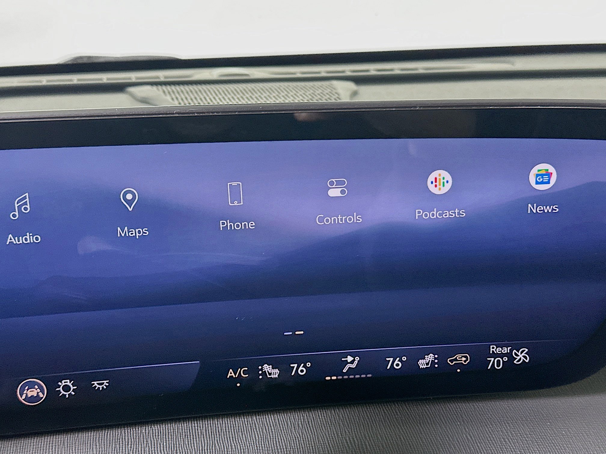 Used 2025 Buick Enclave Preferred image 21