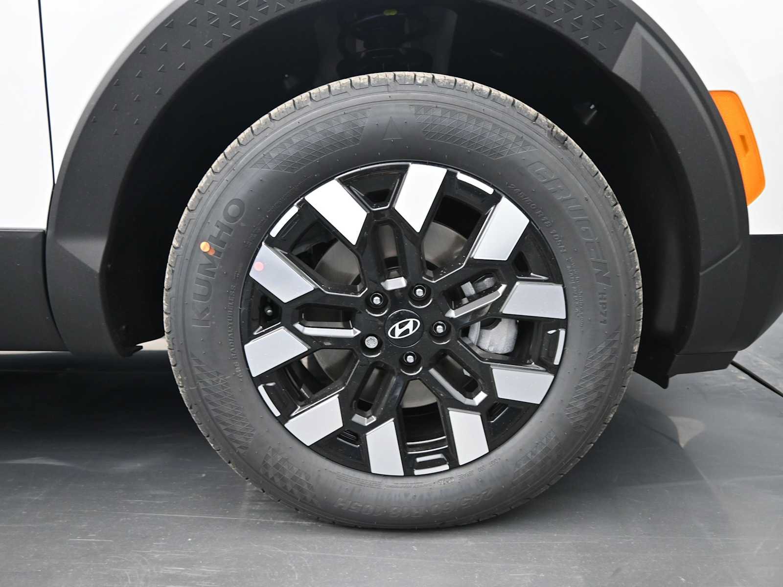 Certified 2025 Hyundai Santa Cruz SEL AWD/4WD image 10