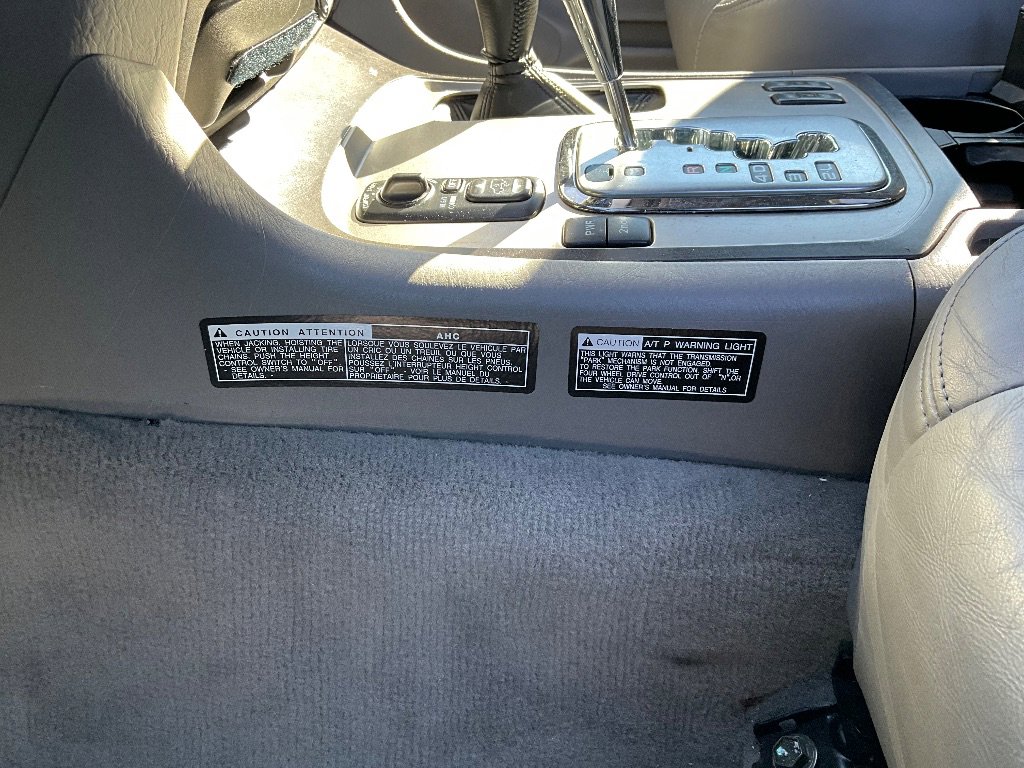 Used 2006 Toyota Land Cruiser image 24