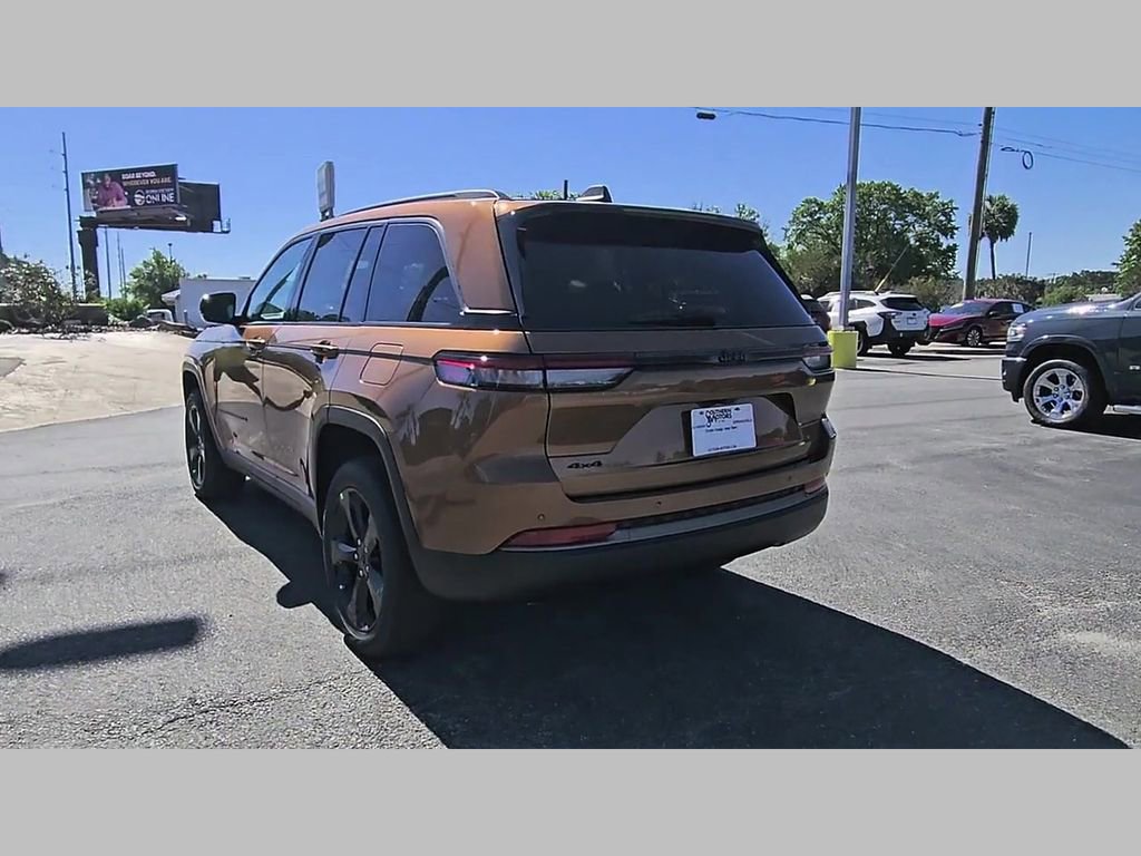 New 2026 Jeep Grand Cherokee Limited w/ Limited Altitude Package AWD/4WD image 28