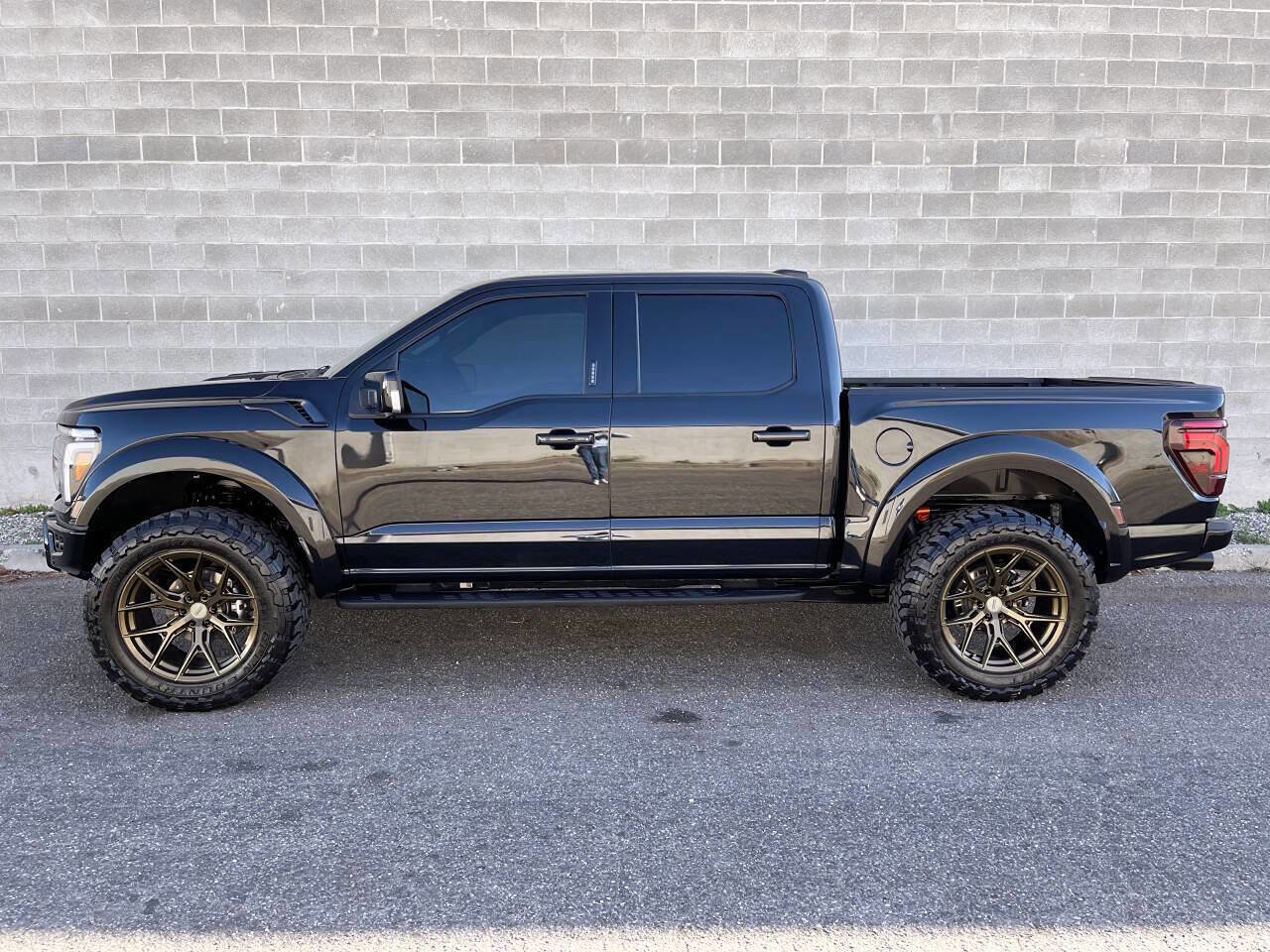 Used 2024 Ford F150 Raptor AWD/4WD image 8