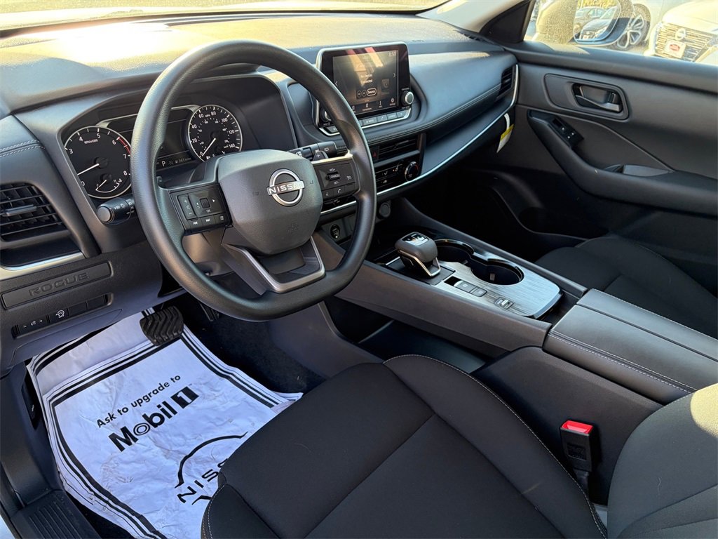 Certified 2025 Nissan Rogue S image 6