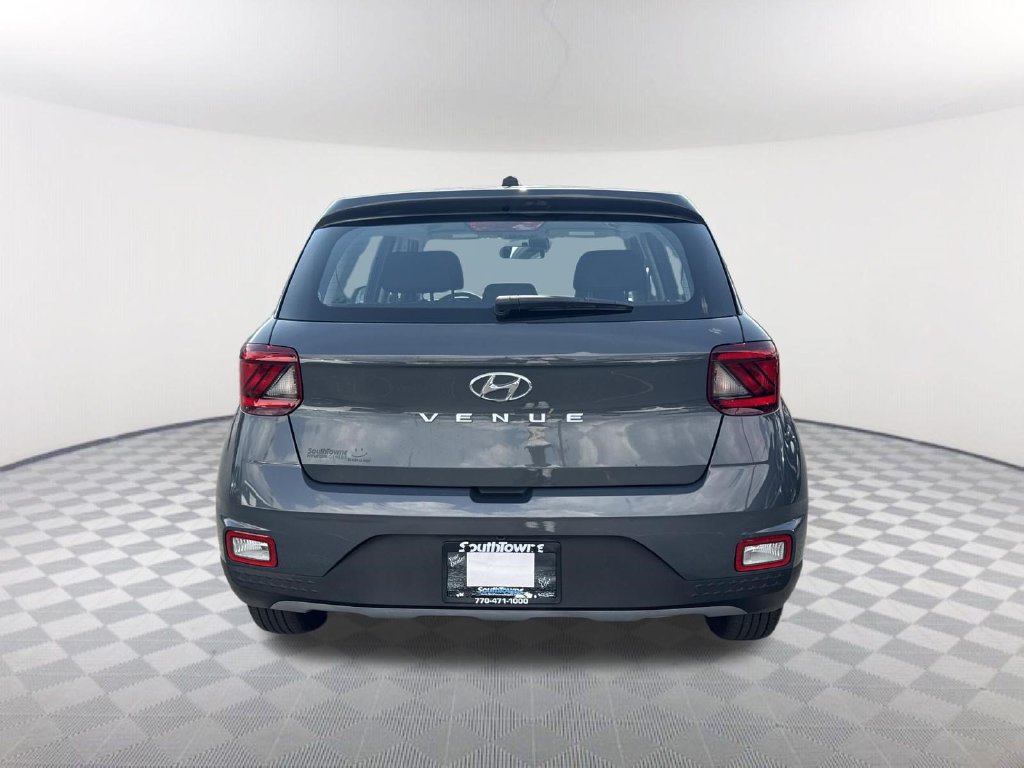 Used 2025 Hyundai Venue SE FWD image 6