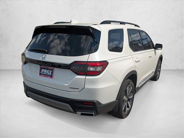 Used 2024 Honda Pilot Touring image 5