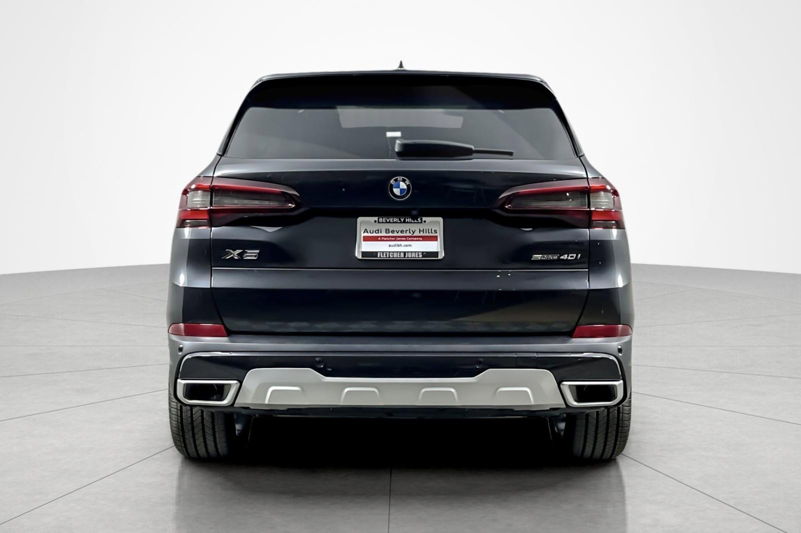 Used 2023 BMW X5 sDrive40i w/ Executive Package image 4