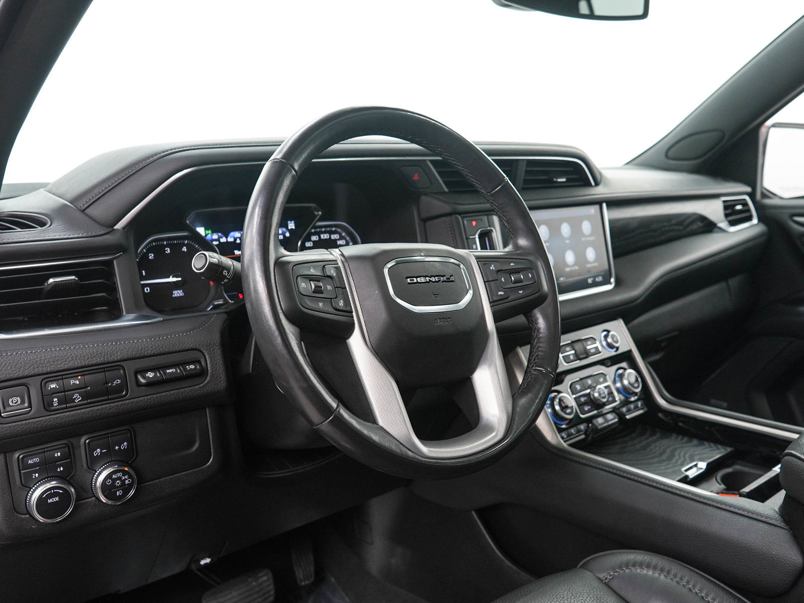 Used 2021 GMC Yukon Denali AWD/4WD image 27