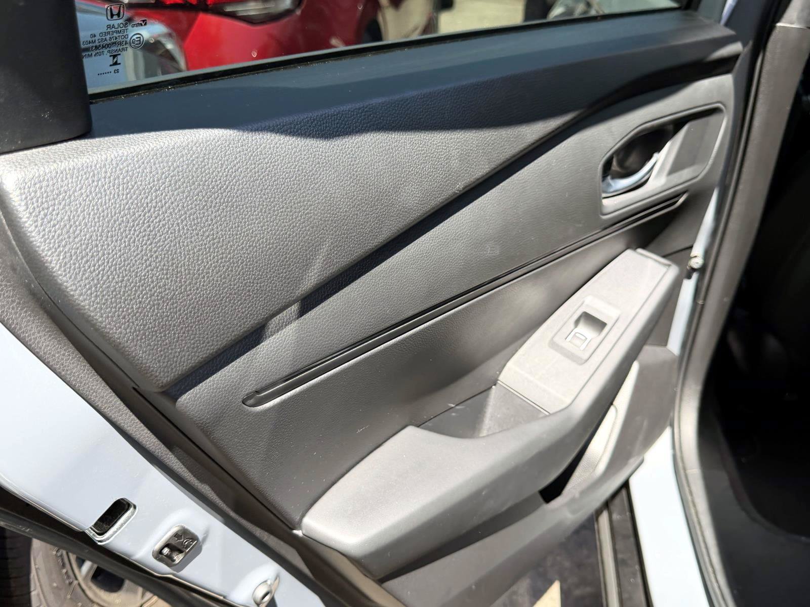 Used 2023 Honda Accord Sport image 11