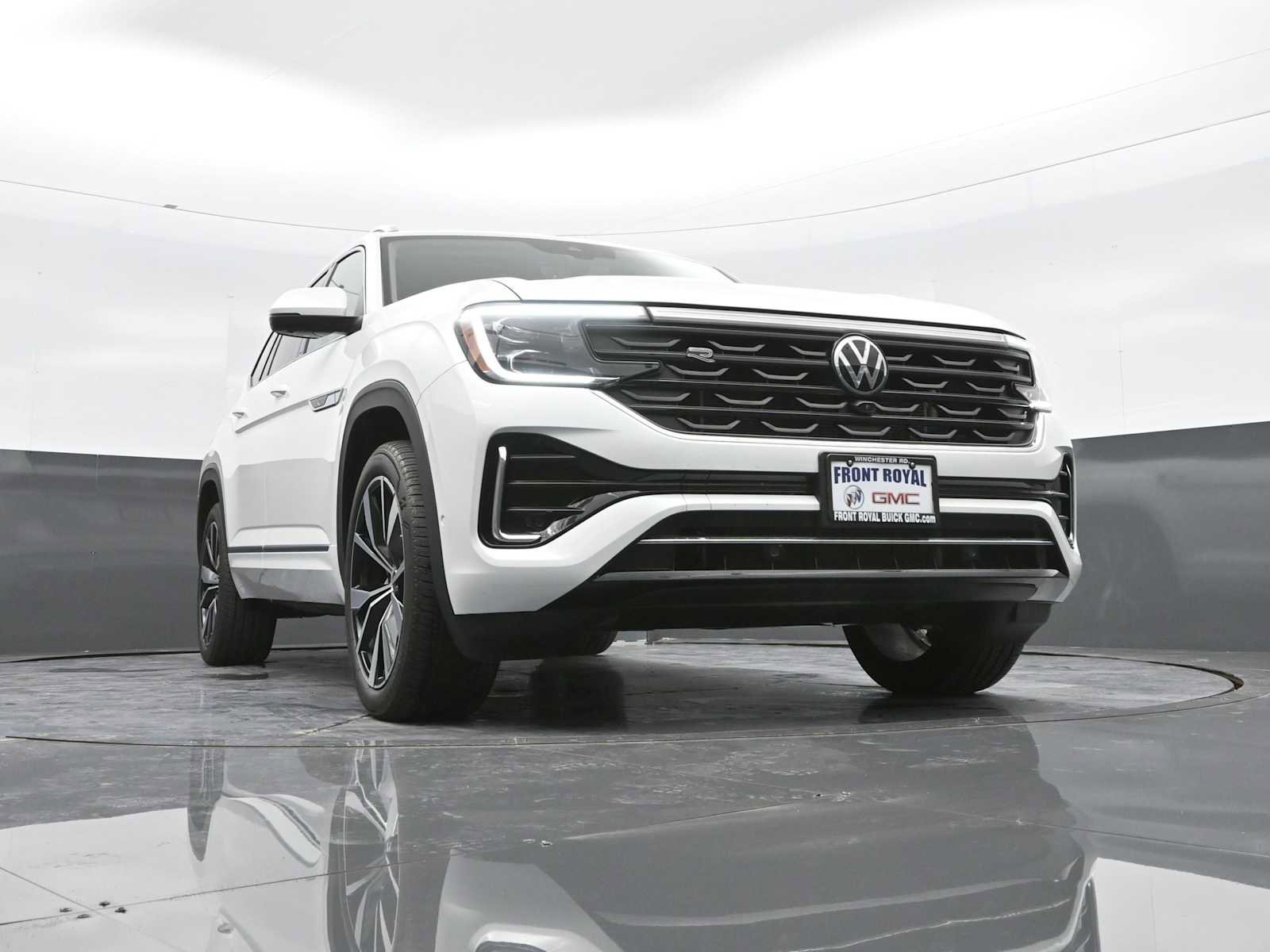 Used 2025 Volkswagen Atlas SEL Premium R-Line image 37