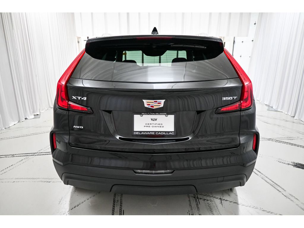Used 2024 Cadillac XT4 Luxury w/ Cold Weather Package AWD/4WD image 6
