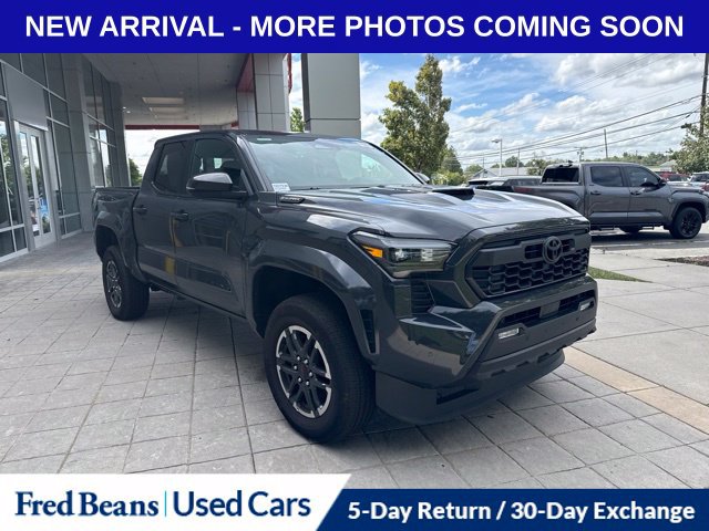 Used 2025 Toyota Tacoma TRD Sport w/ TRD Sport Upgrade Package