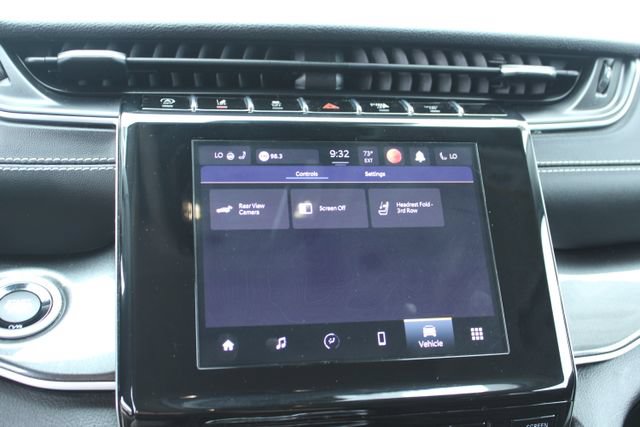 Used 2023 Jeep Grand Cherokee L Laredo w/ Luxury Tech Group I RWD image 29