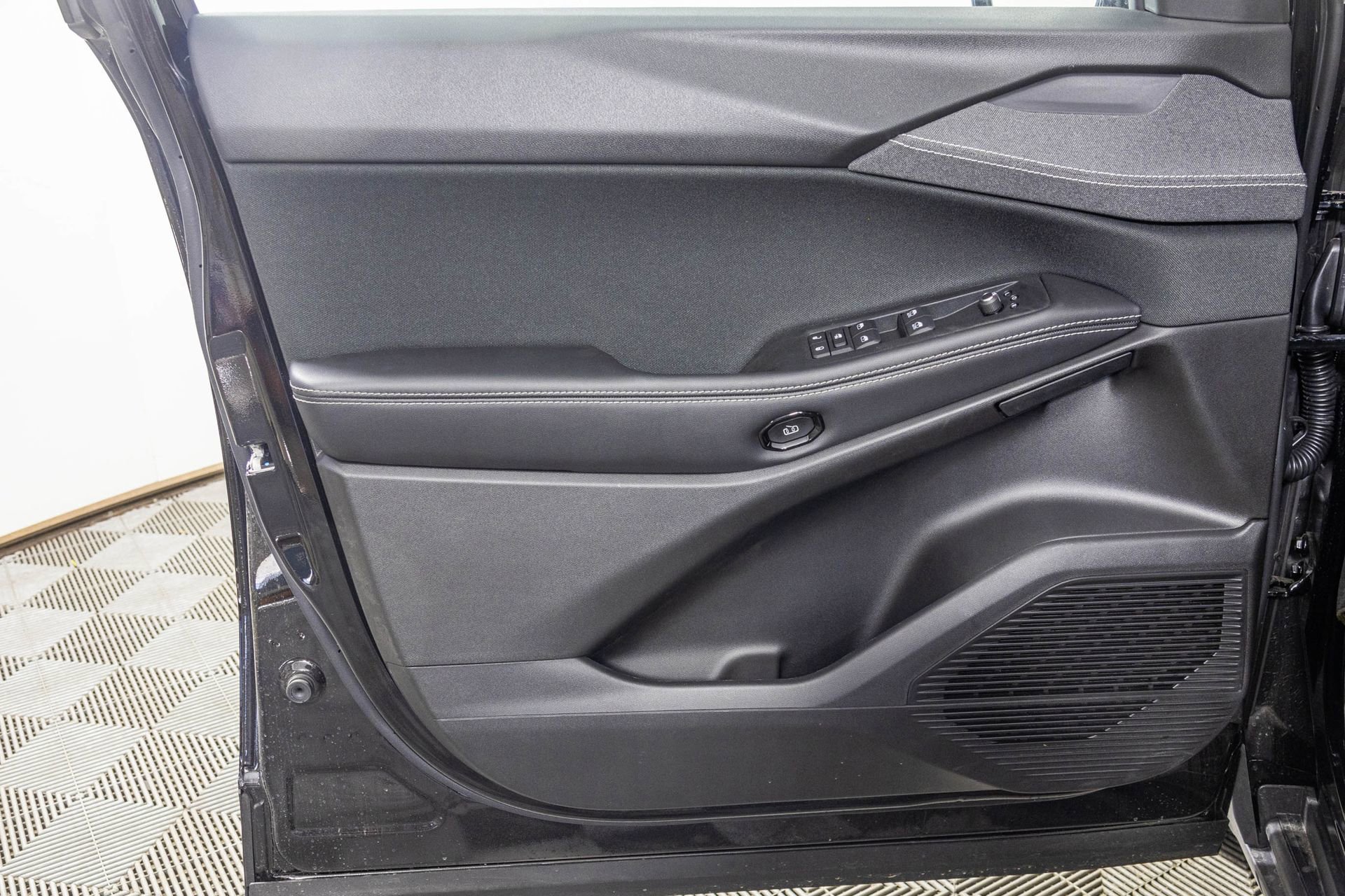 New 2026 Jeep Cherokee Laredo image 34