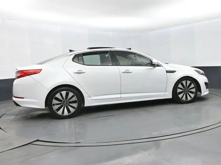 Used 2012 Kia Optima SX w/ Premium Pkg image 4