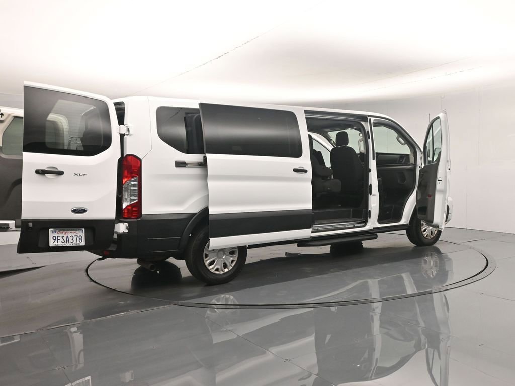 Used 2023 Ford Transit 350 XLT image 6