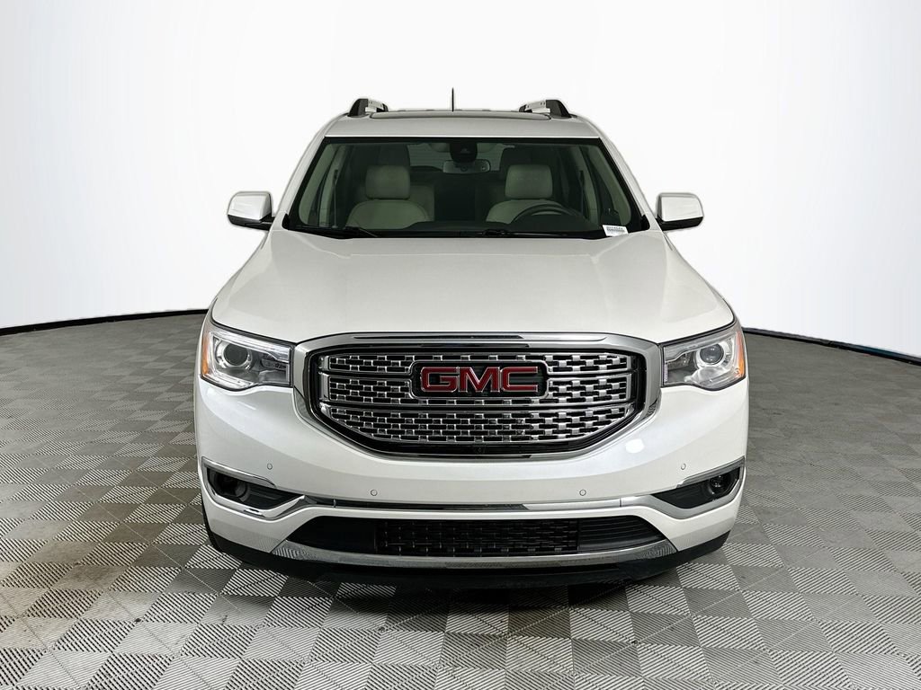 Used 2018 GMC Acadia Denali w/ Technology Package image 2