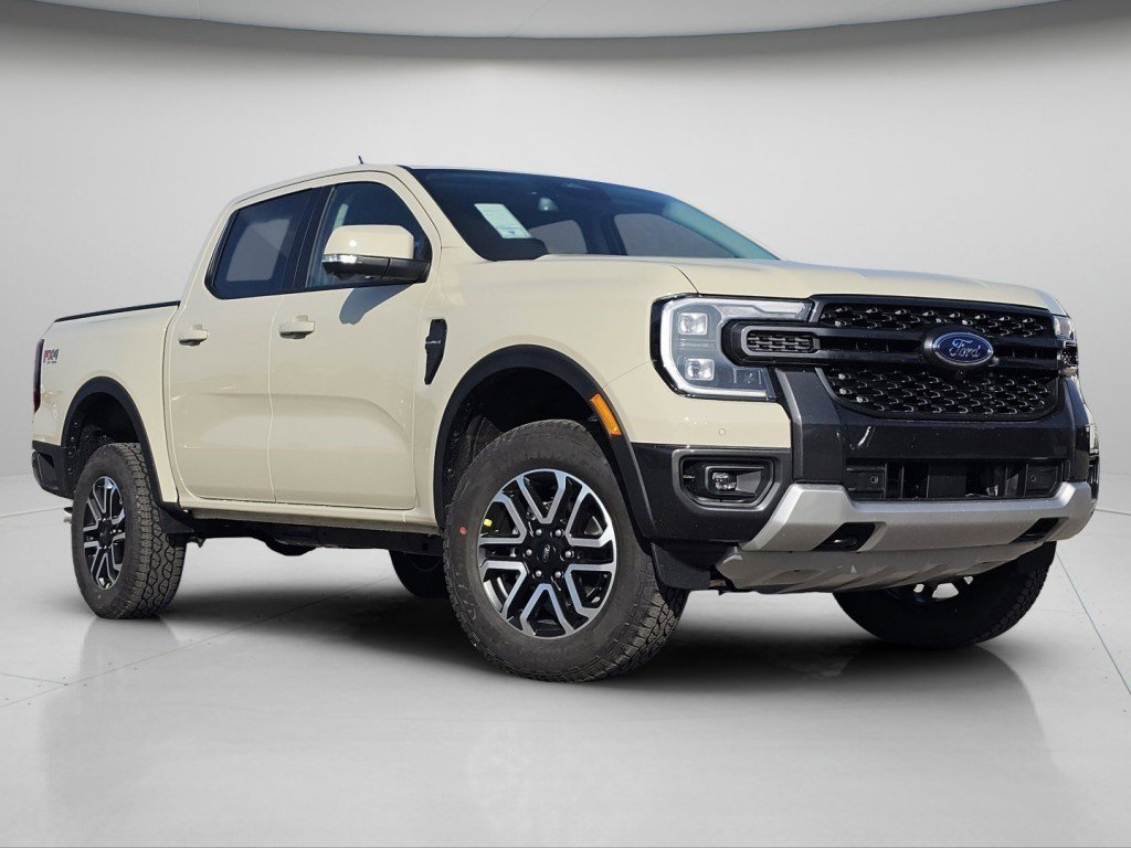 New 2025 Ford Ranger Lariat w/ FX4 Off-Road Package AWD/4WD image 2