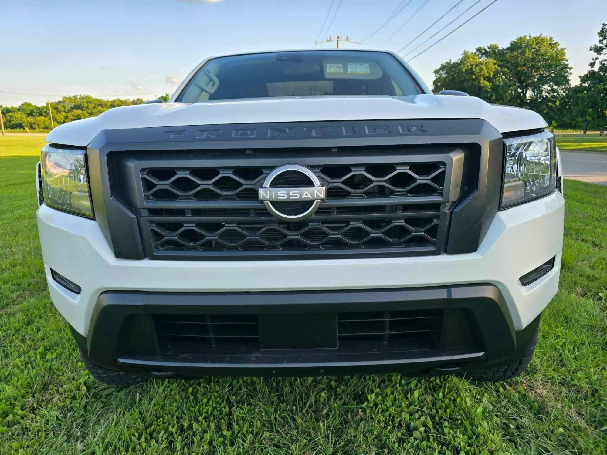 Used 2022 Nissan Frontier S w/ Technology Package image 3